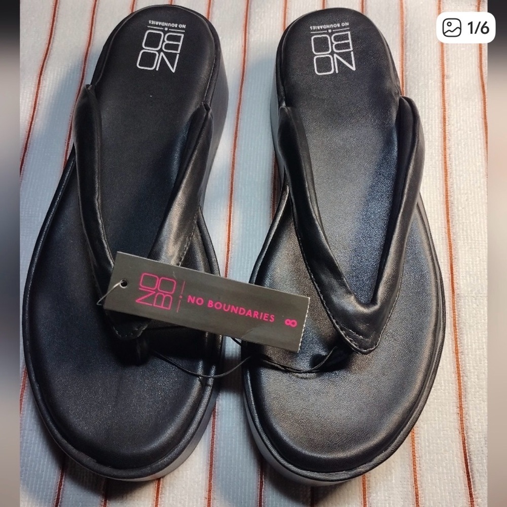 Brand New With Tags Womens Size 8 NoBo No Boundries Black Platform Flip Flops